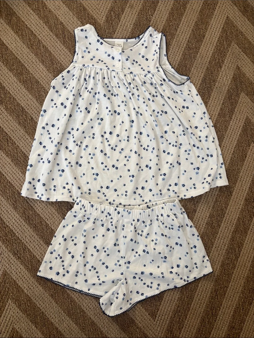 New Girls' Janie and Jack White and Blue Floral Tank Top & Shorts Pajama Set 10